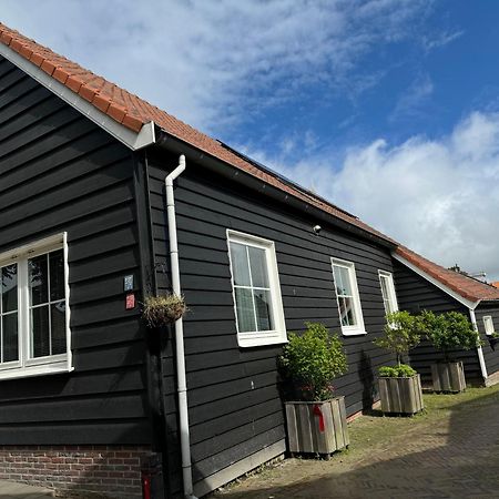 B En B Bij Kees & Dees Bed & Breakfast Nieuwerkerk  Екстериор снимка